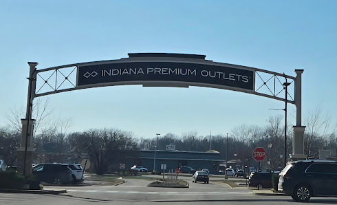 Indiana Premium Outlets photo 2