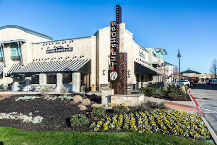 The Shops at Highland Village photo 7