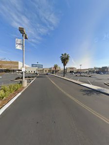Country Club Plaza photo 6