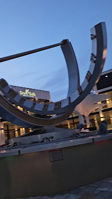 The Sundial photo 3