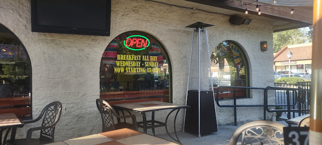 Calvine Corner Shopping Center photo 2