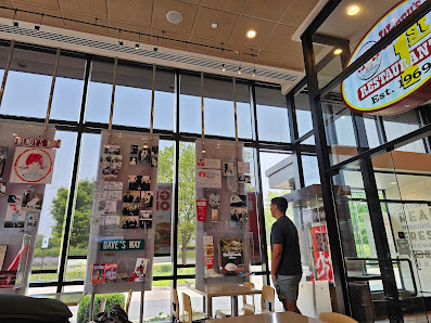 The Shoppes at River Ridge photo 1