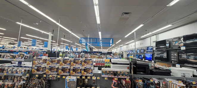 Sugarcreek Plaza photo 2