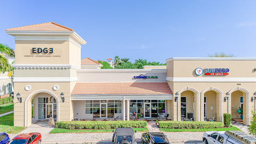 Galleria Shoppes at Vanderbilt photo 1