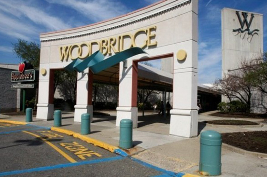 7/400 Power Centre in Woodbridge, ON