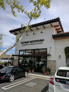 Arroyo Town and Country Square Shopping Center photo 5