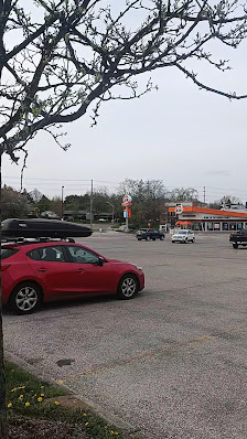 Glenridge Plaza photo 3