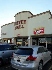 Petite Mall photo 1