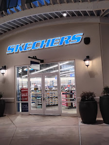 Tanger Outlets Riverhead photo 2