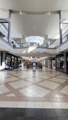 Mayfair photo 3