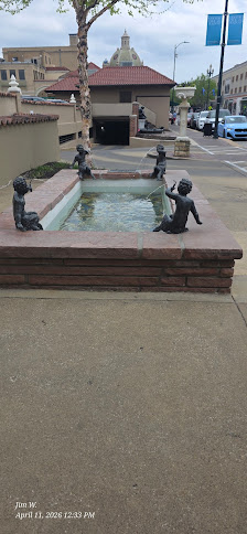 Kansas City Plaza photo 2
