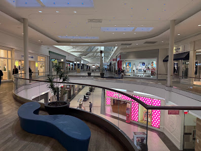 Tesla Natick Mall photo 2
