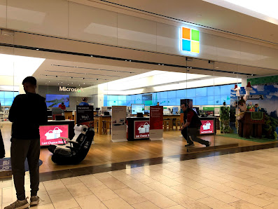 Tesla Natick Mall photo 4