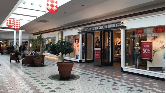 Wilton Mall photo 5
