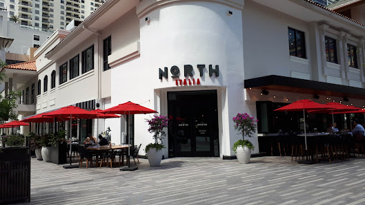 Mary Brickell Village photo 1