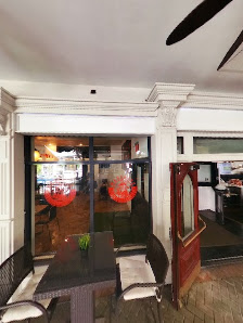 Mary Brickell Village photo 6