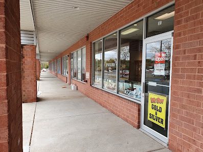 Suburban Plaza photo 2