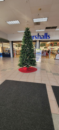 Poughkeepsie Plaza photo 2