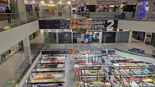 Shops on Yonge photo 3