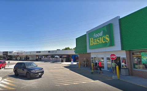 Burlington Heights Plaza photo 1