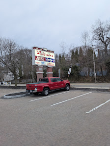 Adams Plaza photo 2