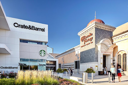 The Fashion Mall at Keystone photo 6