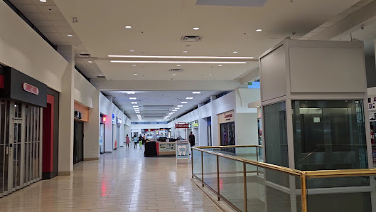 Westwood Square photo 4