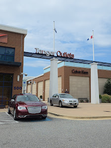 Tanger Outlets National Harbor photo 1