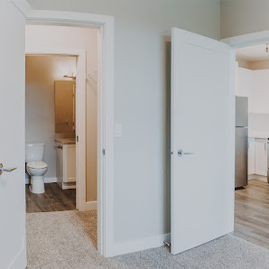 Central Park Village | North Village Suites photo 5