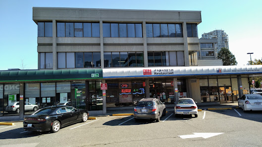 The 5000 Kingsway Plaza photo 1