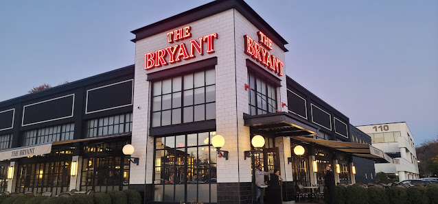 Walt Whitman Shops photo 6