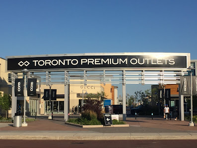 Windsor Crossing Premium Outlets photo 5