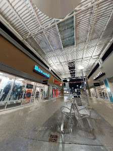 Windsor Crossing Premium Outlets photo 7