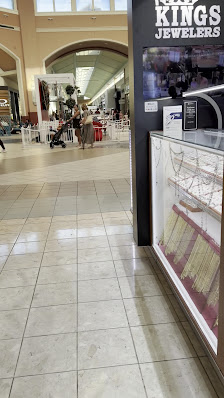Pembroke Lakes Mall photo 4