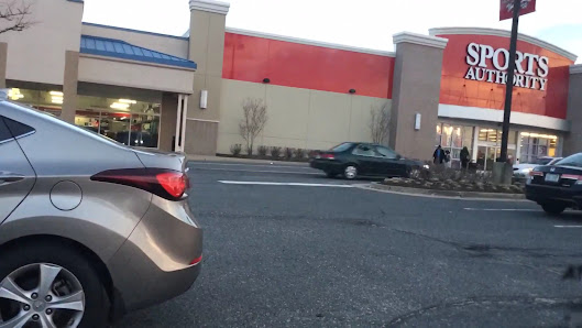 Circle Plaza Shopping Center photo 3