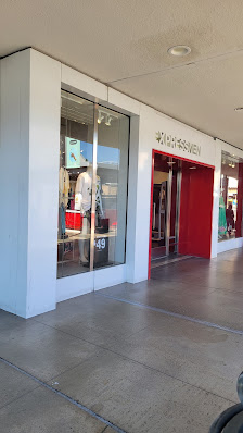 The Shops at Mission Viejo photo 2