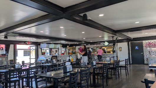 Oceanside Plaza photo 2
