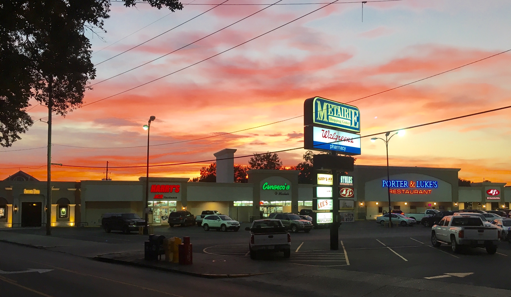 Airline Shopping Center in Metairie, LA