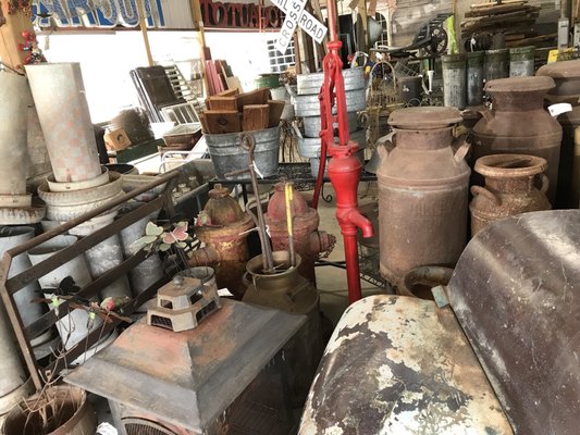 Arkansas Peddlers Antique Mall in Greenbrier, AR