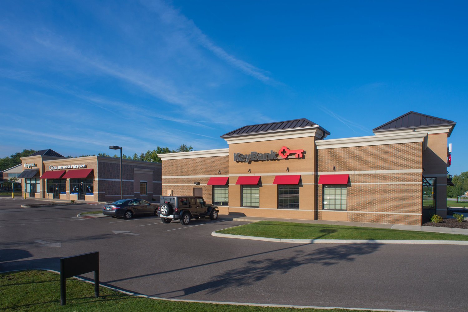 Avon Commons Shopping Center in Avon, OH