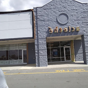 Westpointe Plaza photo 1