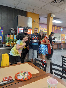 Del Prado Mall photo 3