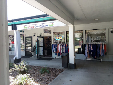 Shoppes at Thornebrook photo 1