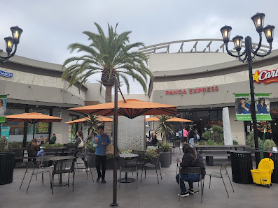 Clinton Premium Outlets photo 4