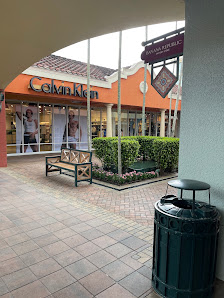 Outlet Naples photo 2