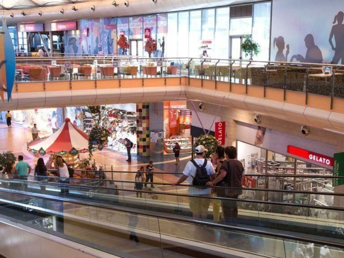 Beechwood Shopping Center in Athens, GA