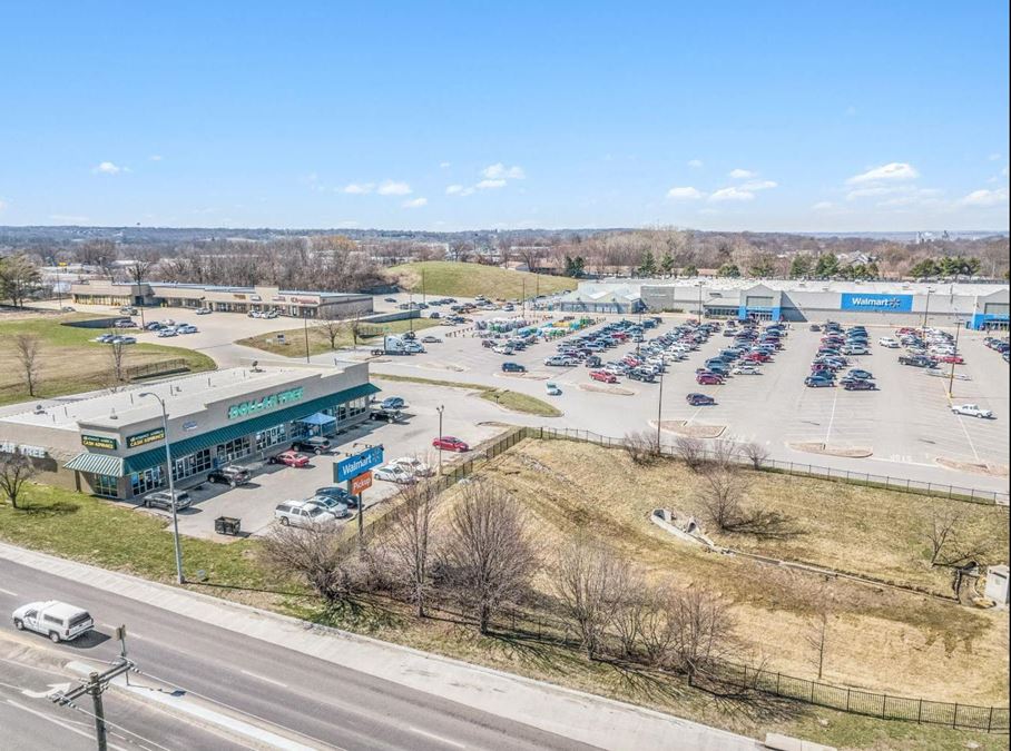 Belt Shopping Center in St Joseph, MO
