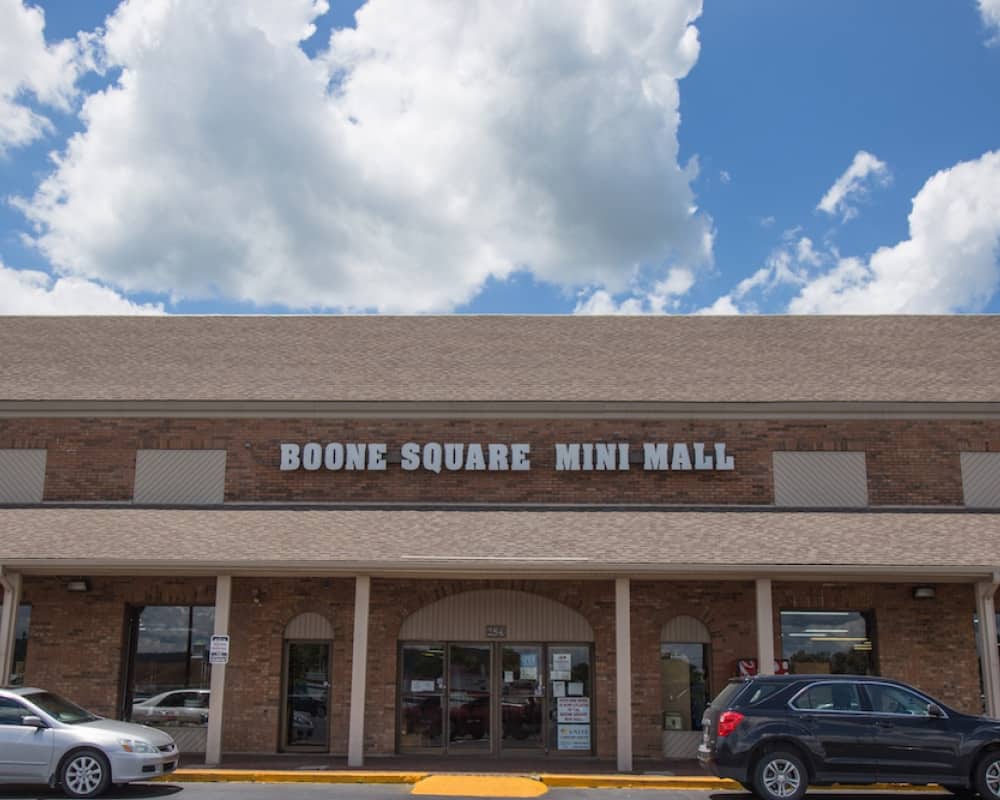 Boone Square Mini Mall in Berea, KY