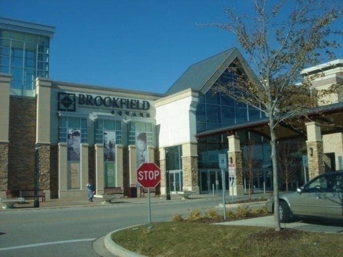Brownstones Shopping Center in Brookfield, WI