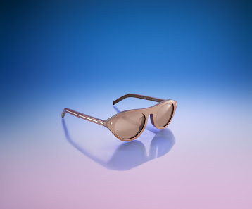 Sunglass Hut photo 3